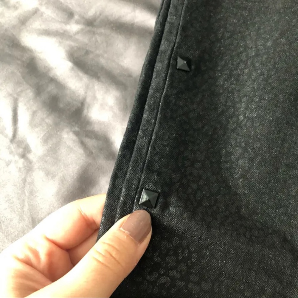 NWOT| Shiny Animal Print Jeans - Picture 5 of 10